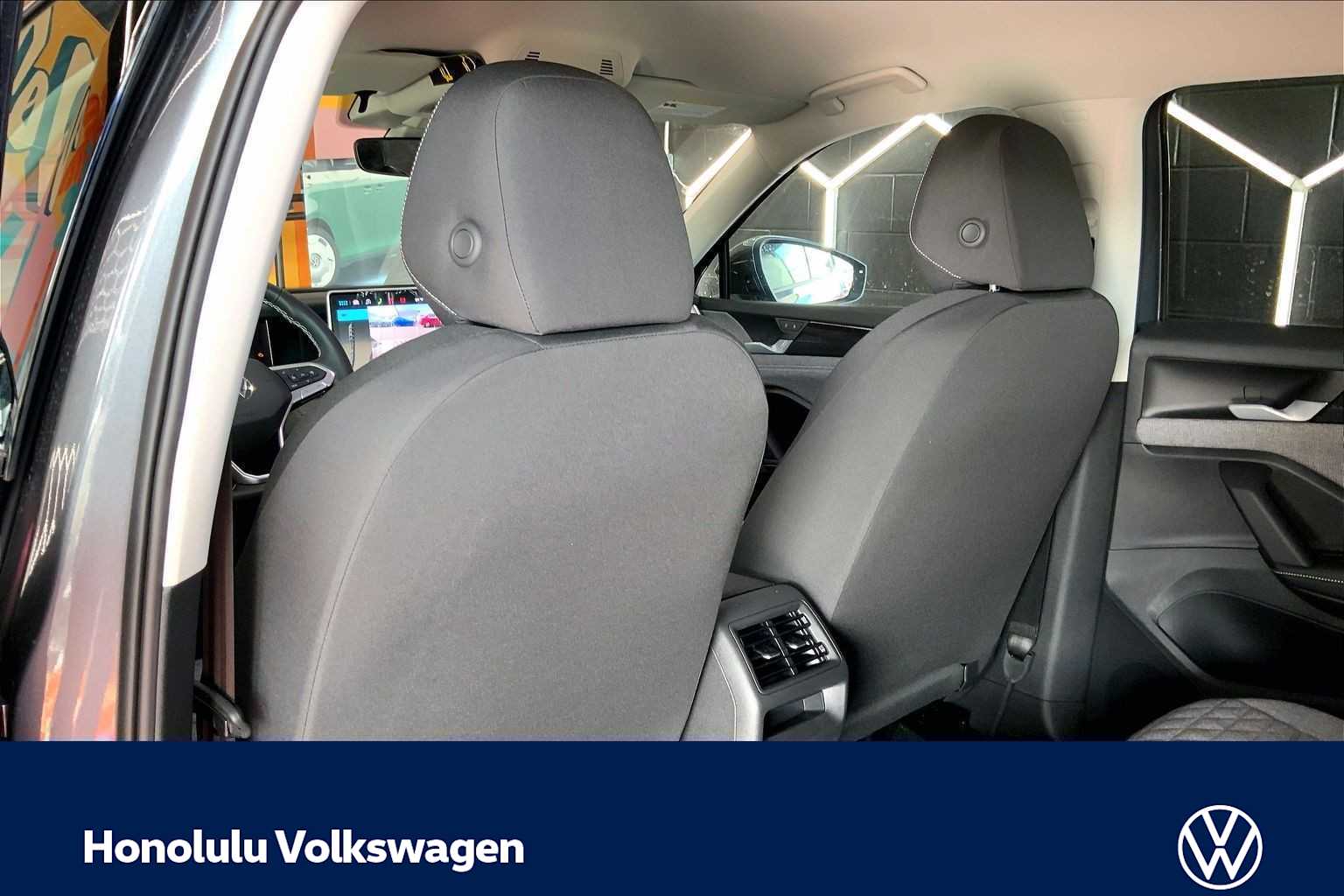 Thumbnail: 2026 Volkswagen Tiguan - 12