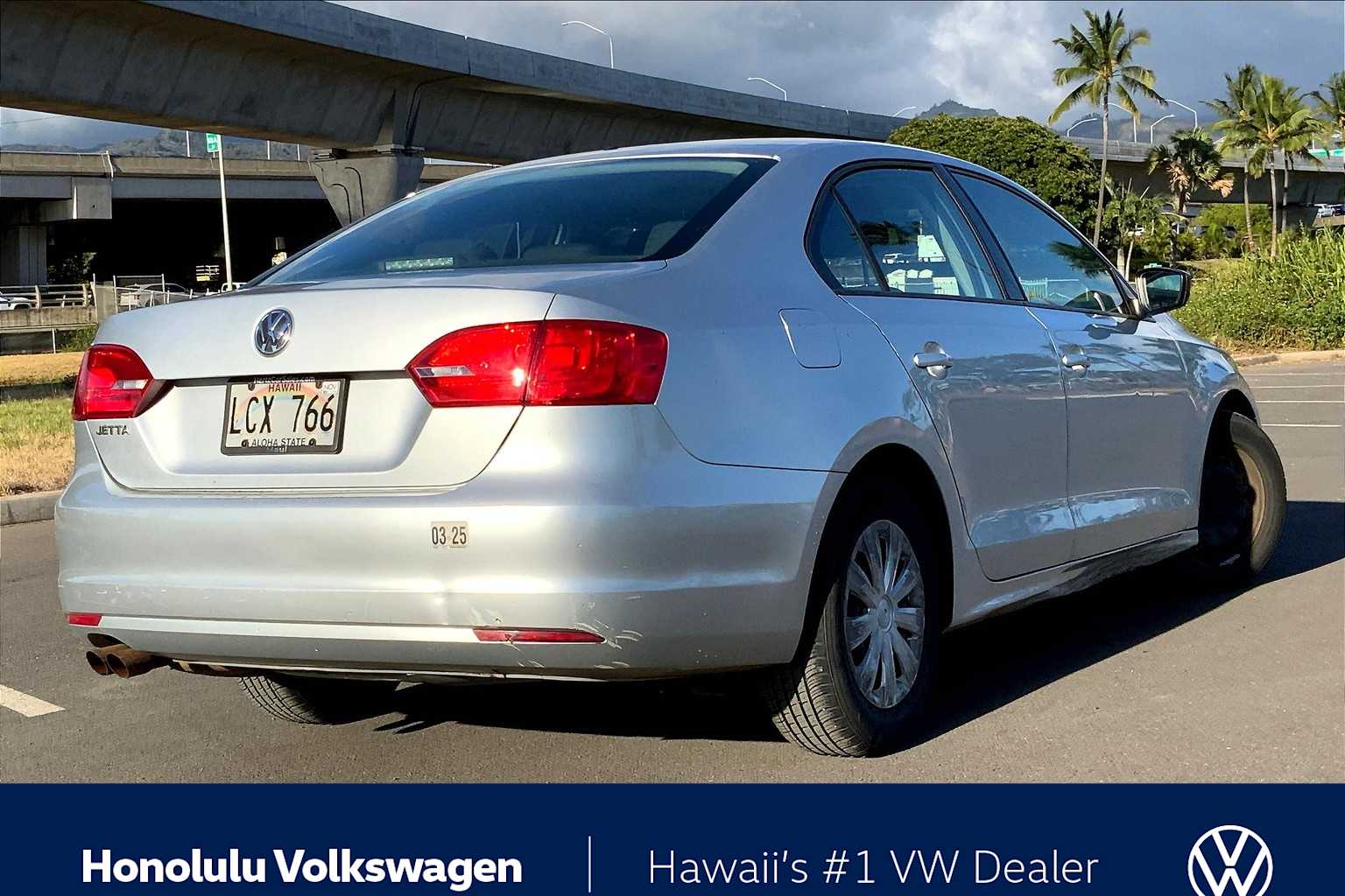 Thumbnail: 2013 Volkswagen Jetta - 21