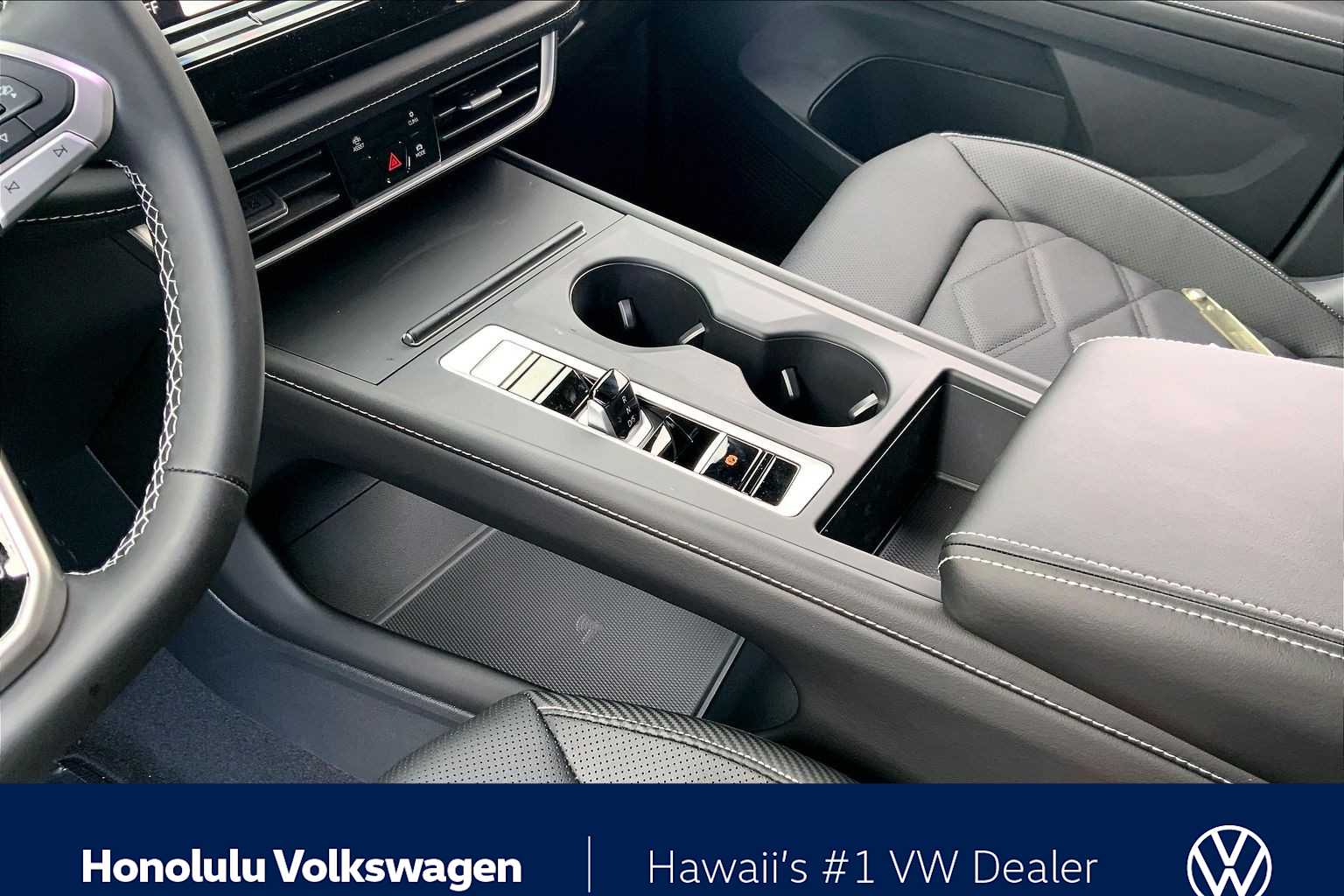 Thumbnail: 2026 Volkswagen Atlas - 17