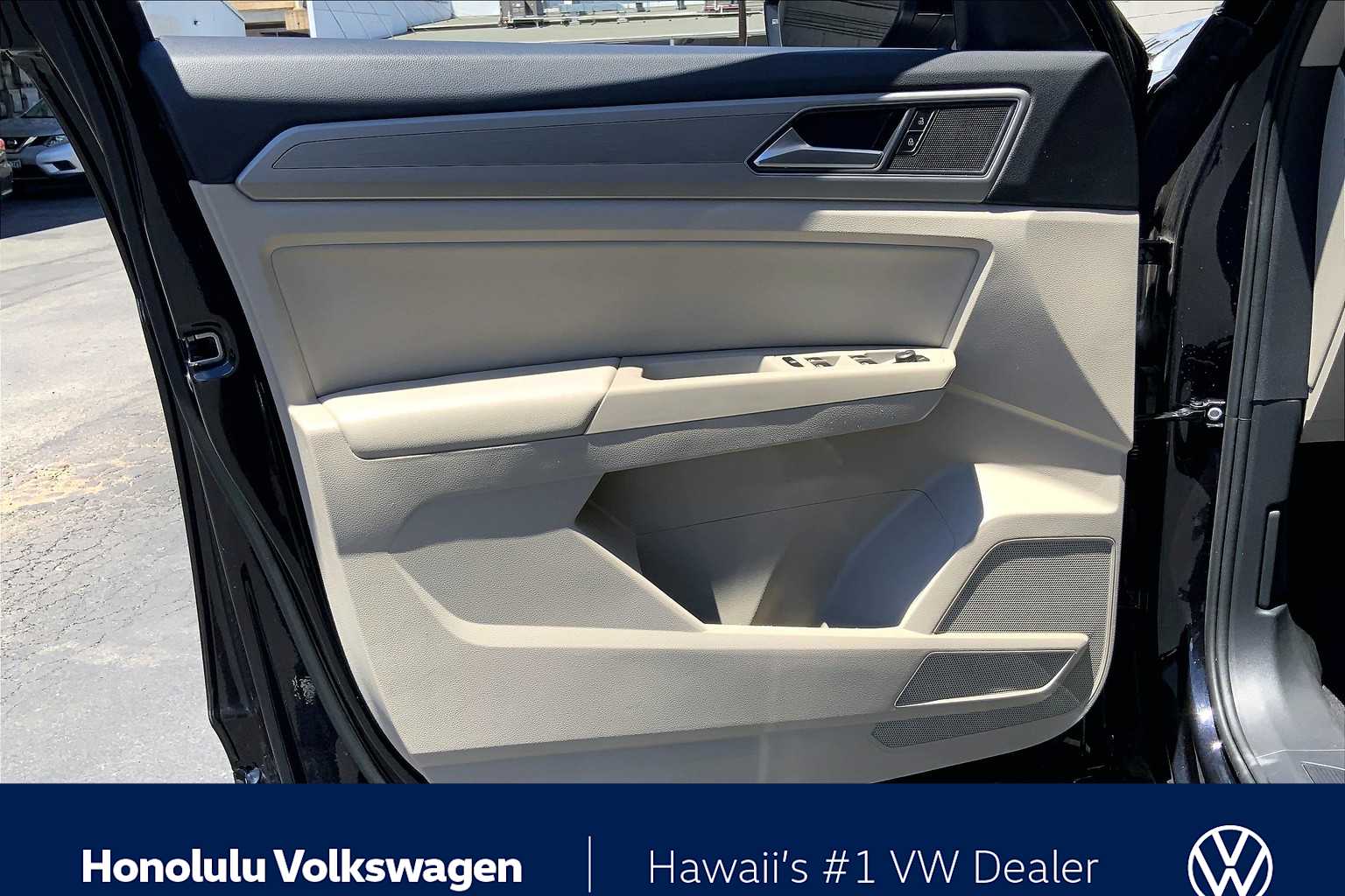 Thumbnail: 2019 Volkswagen Atlas - 27