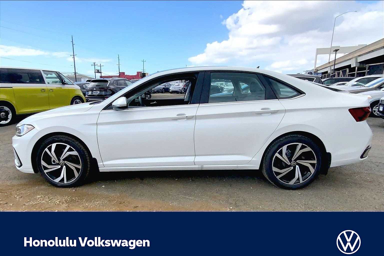 Thumbnail: 2026 Volkswagen Jetta - 3