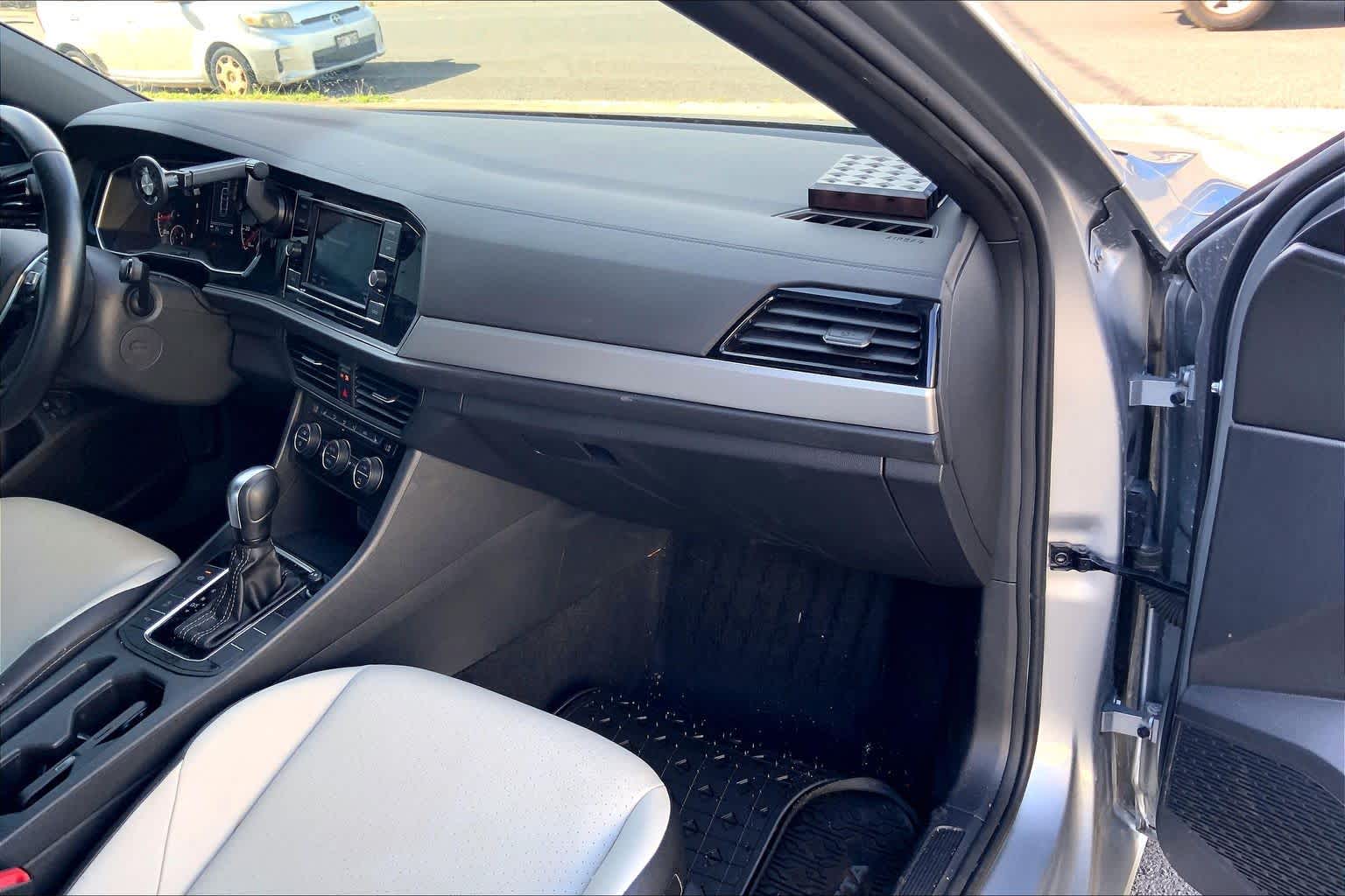 Thumbnail: 2021 Volkswagen Jetta - 22