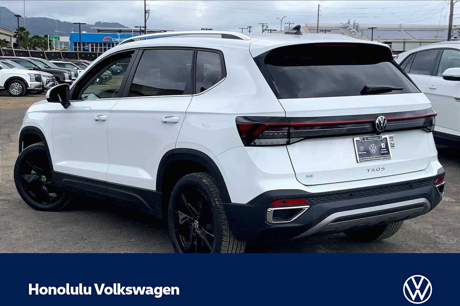 Thumbnail: 2026 Volkswagen Taos - 4