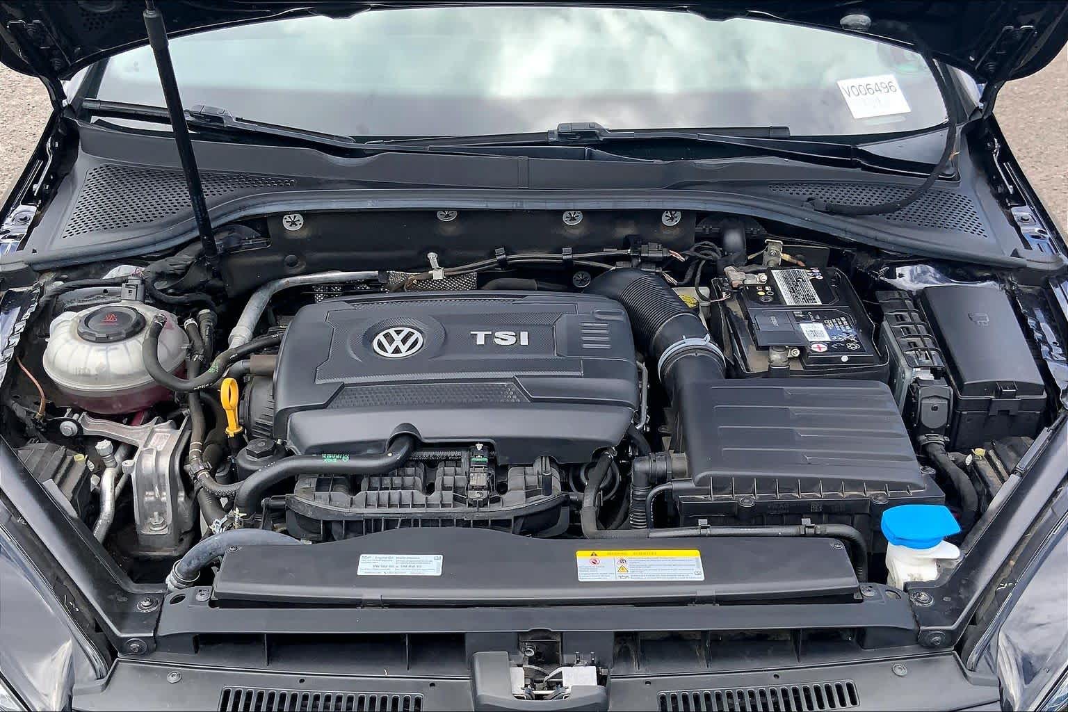 Thumbnail: 2021 Volkswagen Golf - 9
