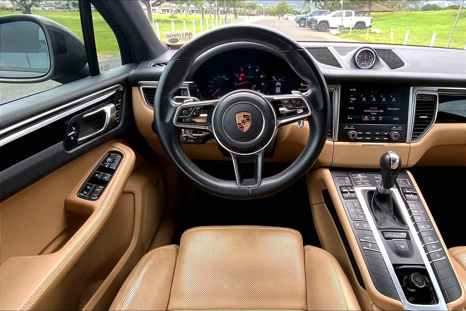 Thumbnail: 2018 Porsche Macan - 14