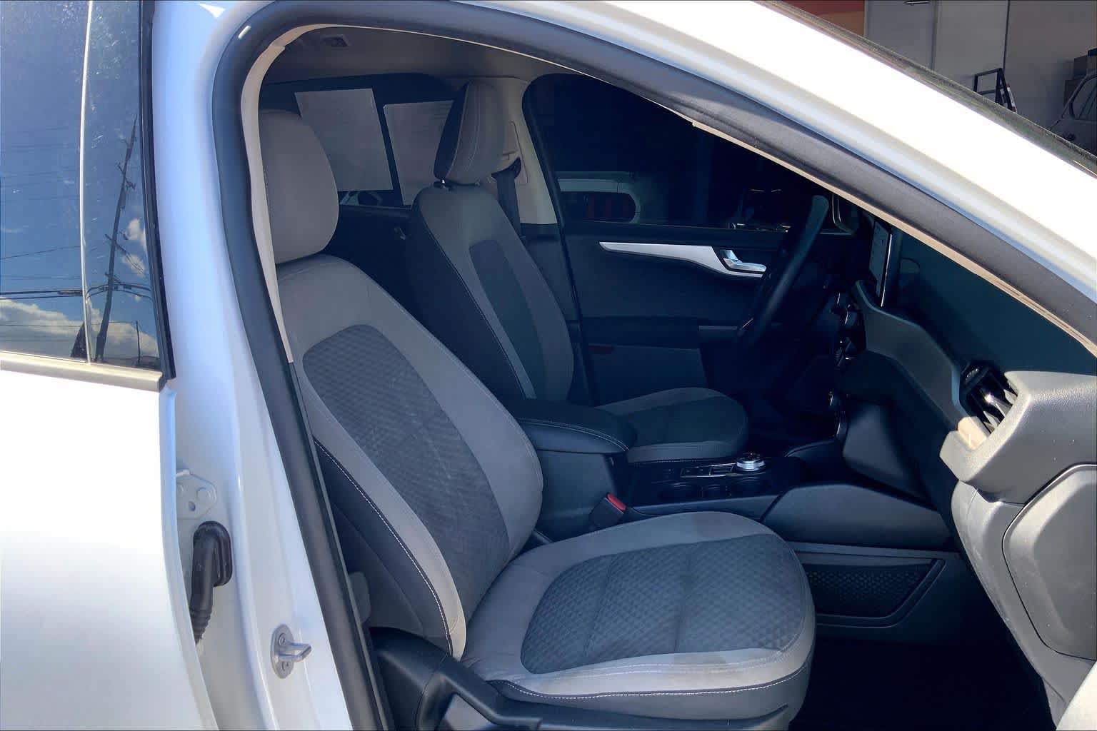 Thumbnail: 2020 Ford Escape - 13