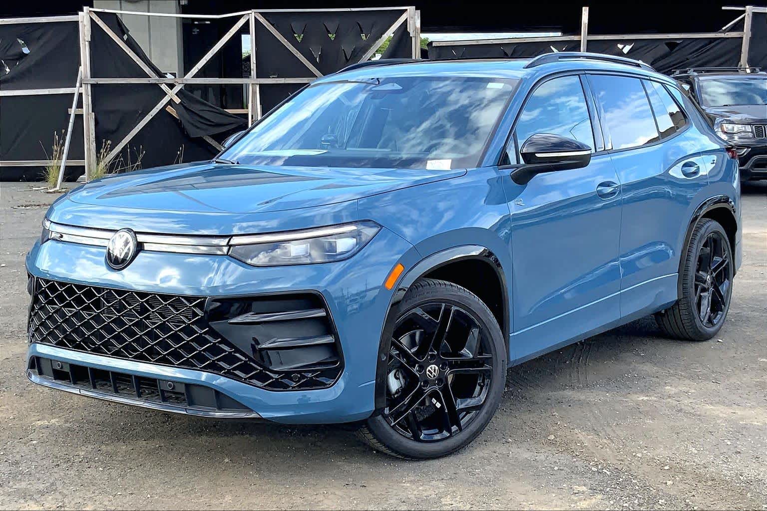 Thumbnail: 2026 Volkswagen Tiguan - 1