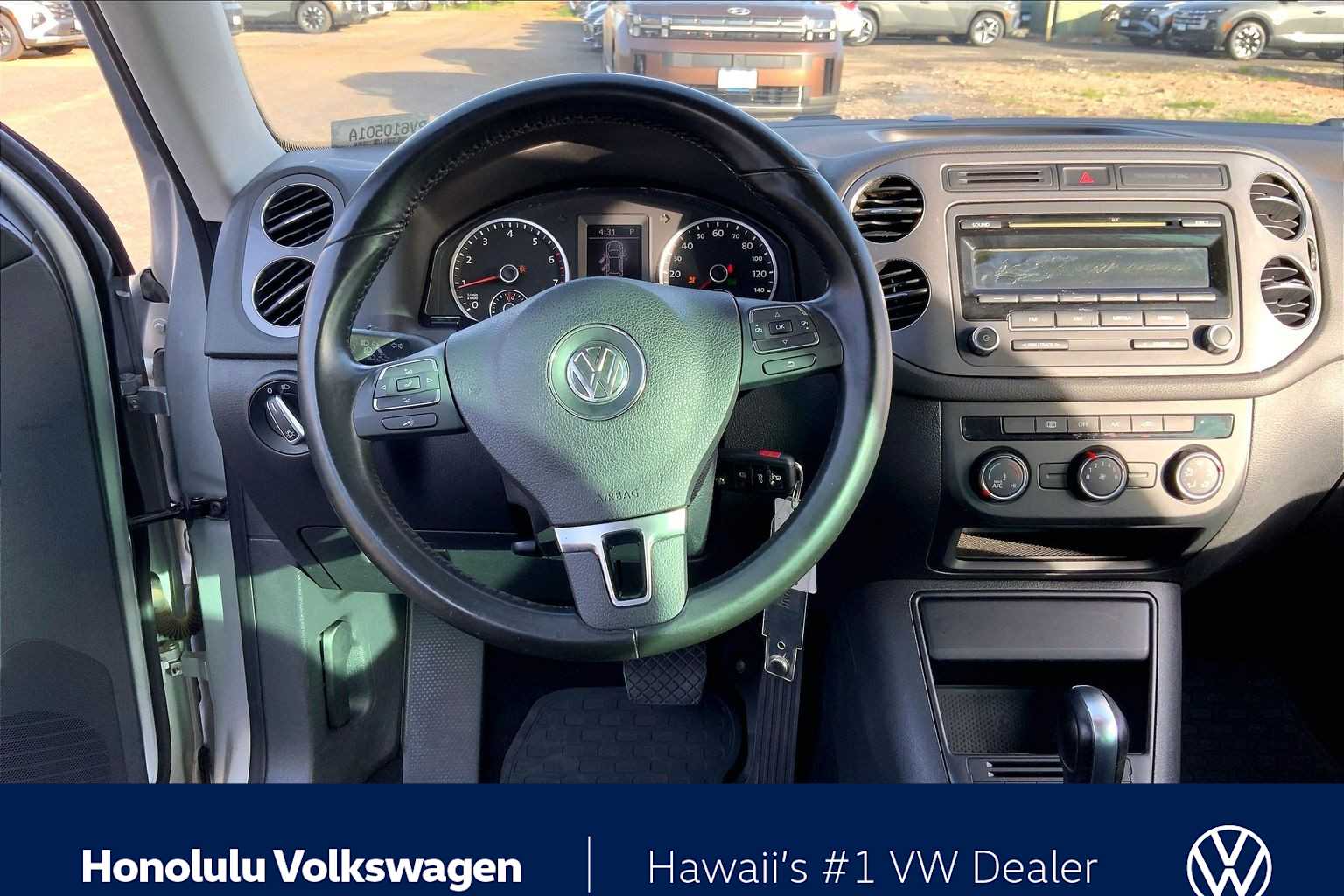 Thumbnail: 2013 Volkswagen Tiguan - 13