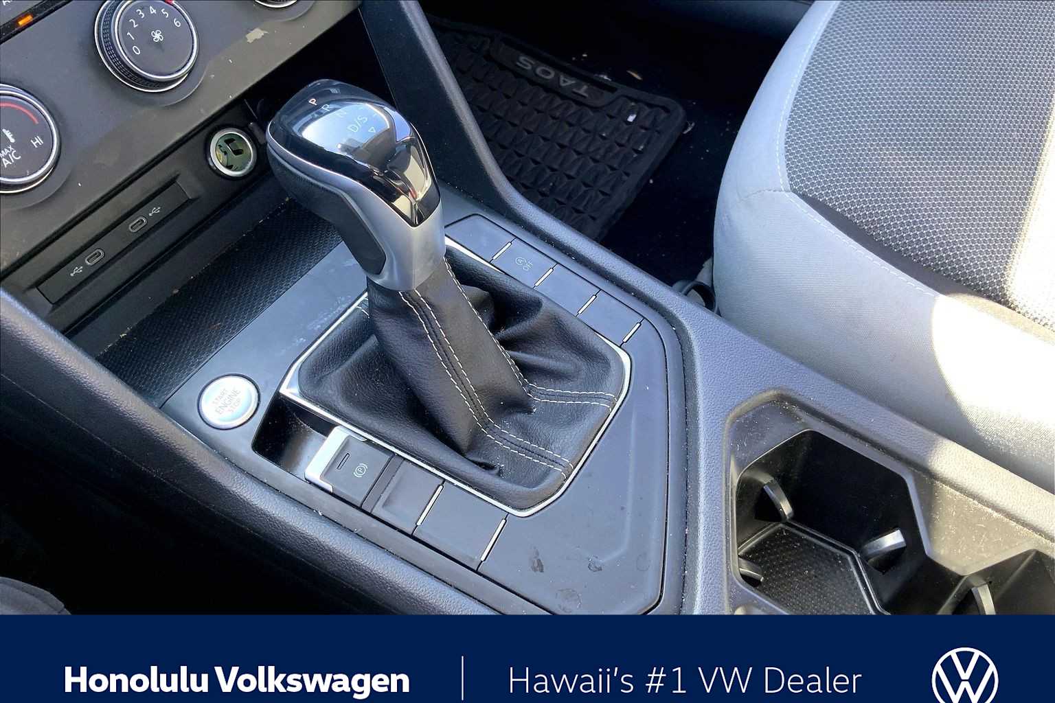 Thumbnail: 2022 Volkswagen Taos - 15