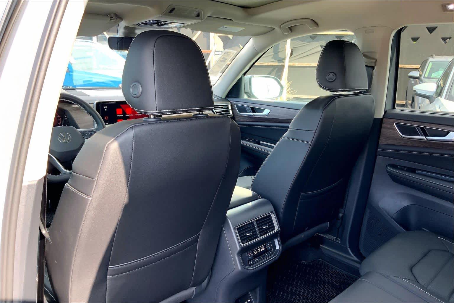2026 Volkswagen Atlas SEL - Photo 12