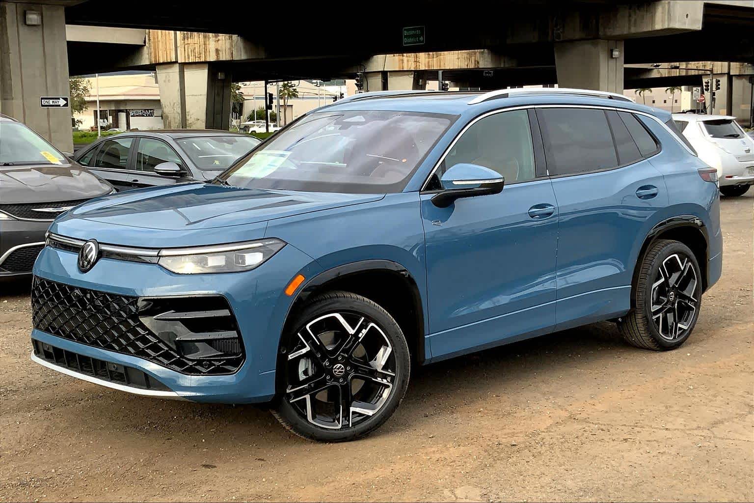 Thumbnail: 2026 Volkswagen Tiguan - 1