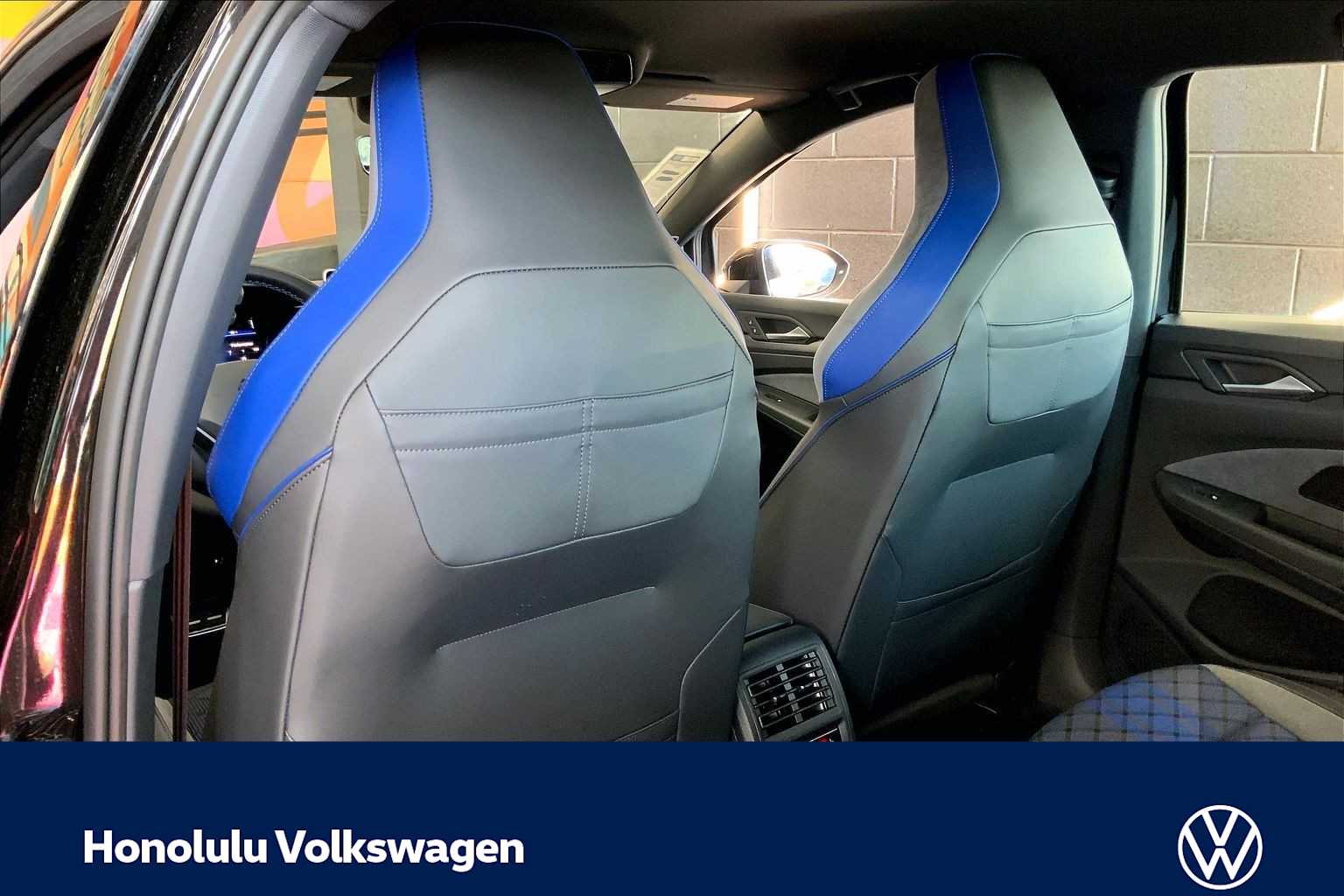 Thumbnail: 2026 Volkswagen Golf - 12