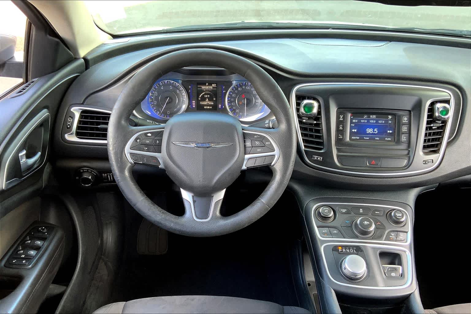 2015 Chrysler 200 Limited 13