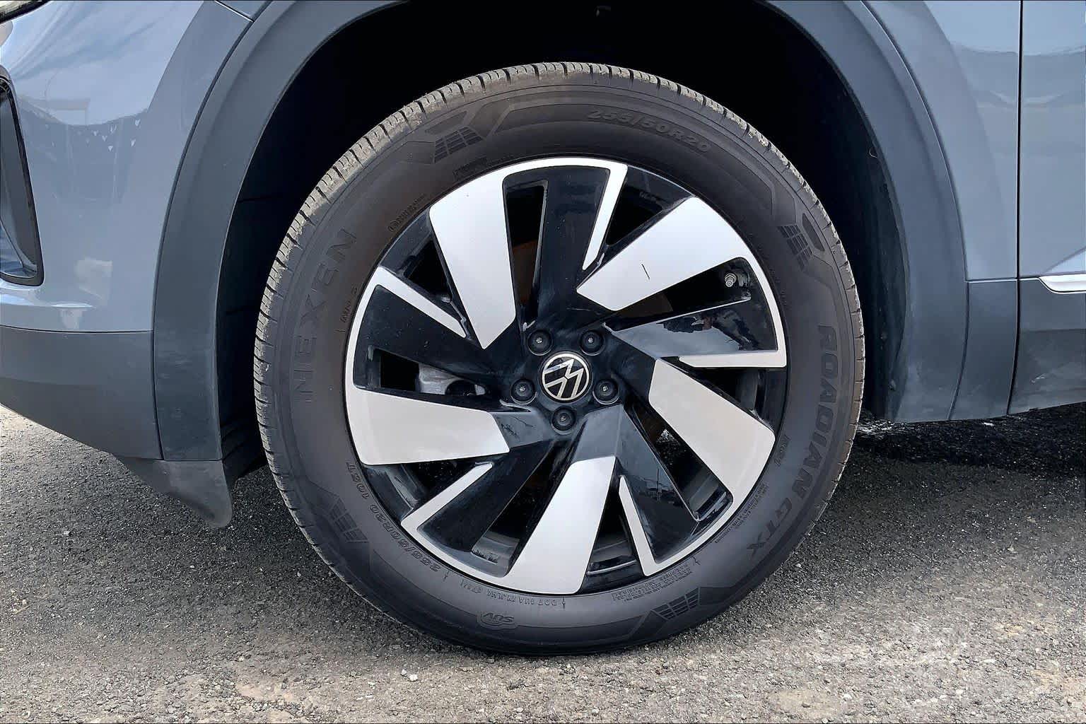 Thumbnail: 2024 Volkswagen Atlas - 8