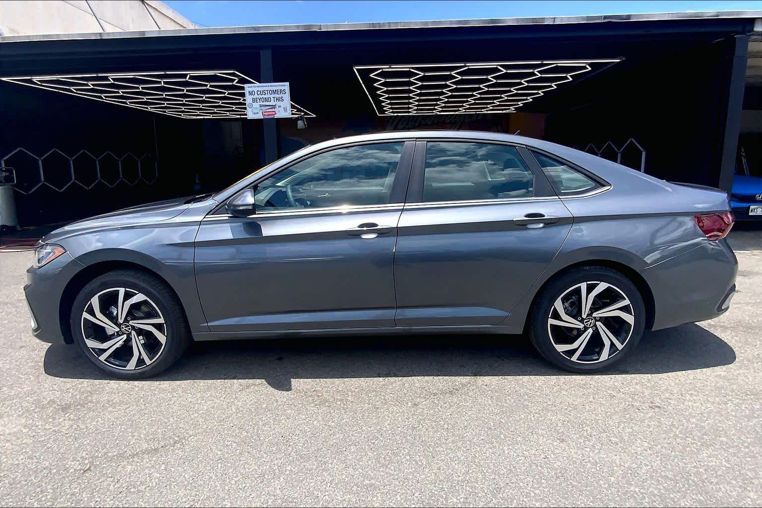 Thumbnail: 2026 Volkswagen Jetta - 3