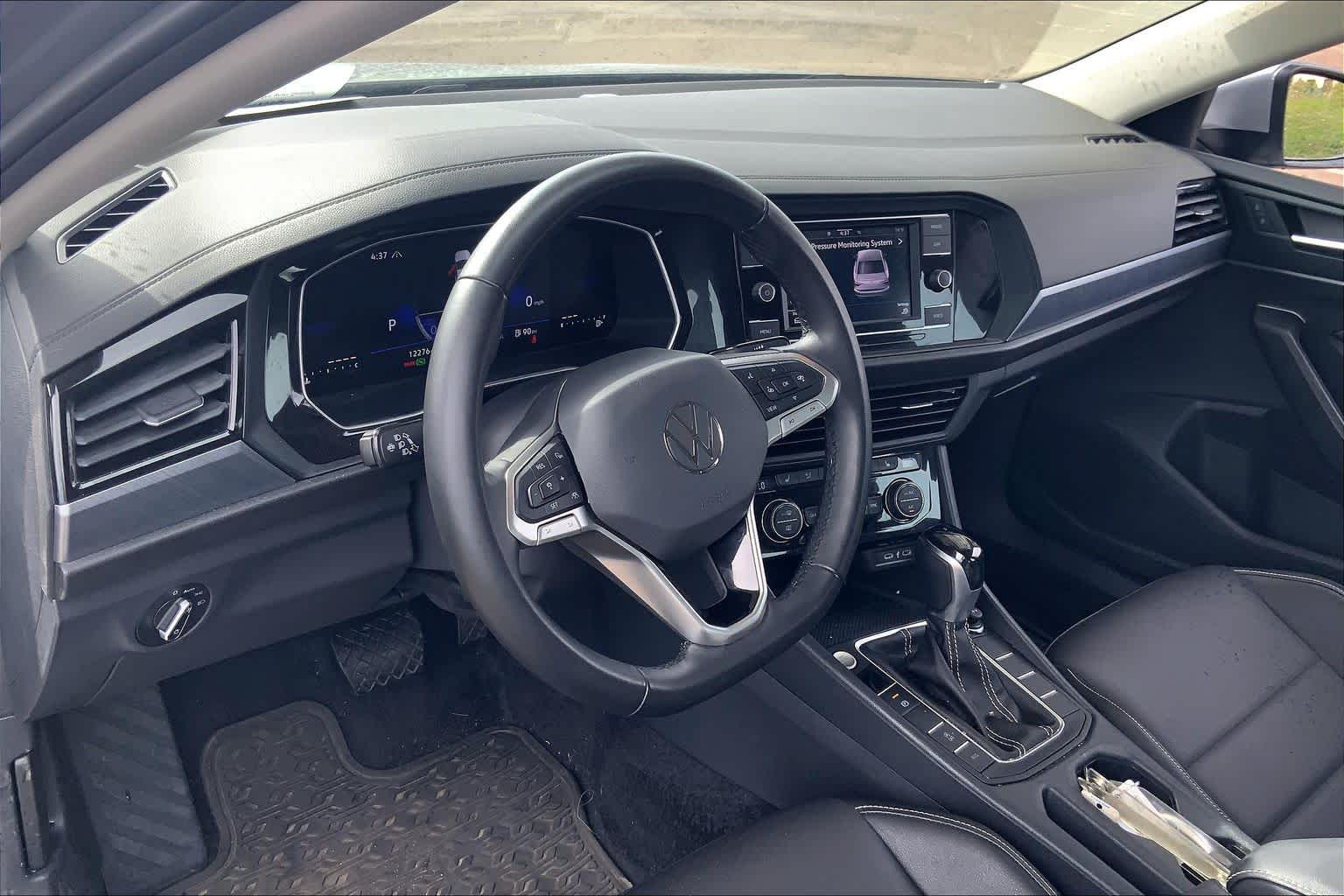 Thumbnail: 2024 Volkswagen Jetta - 2