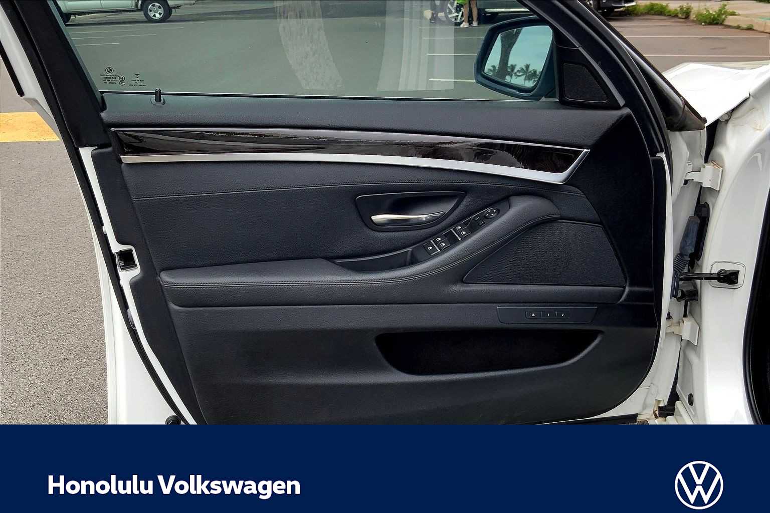 Thumbnail: 2016 BMW 5 Series - 27