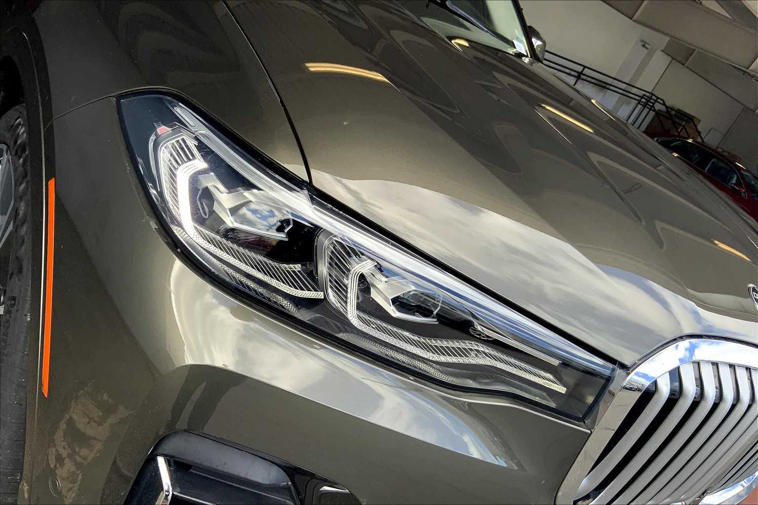 2022 BMW X7 xDrive40i 30