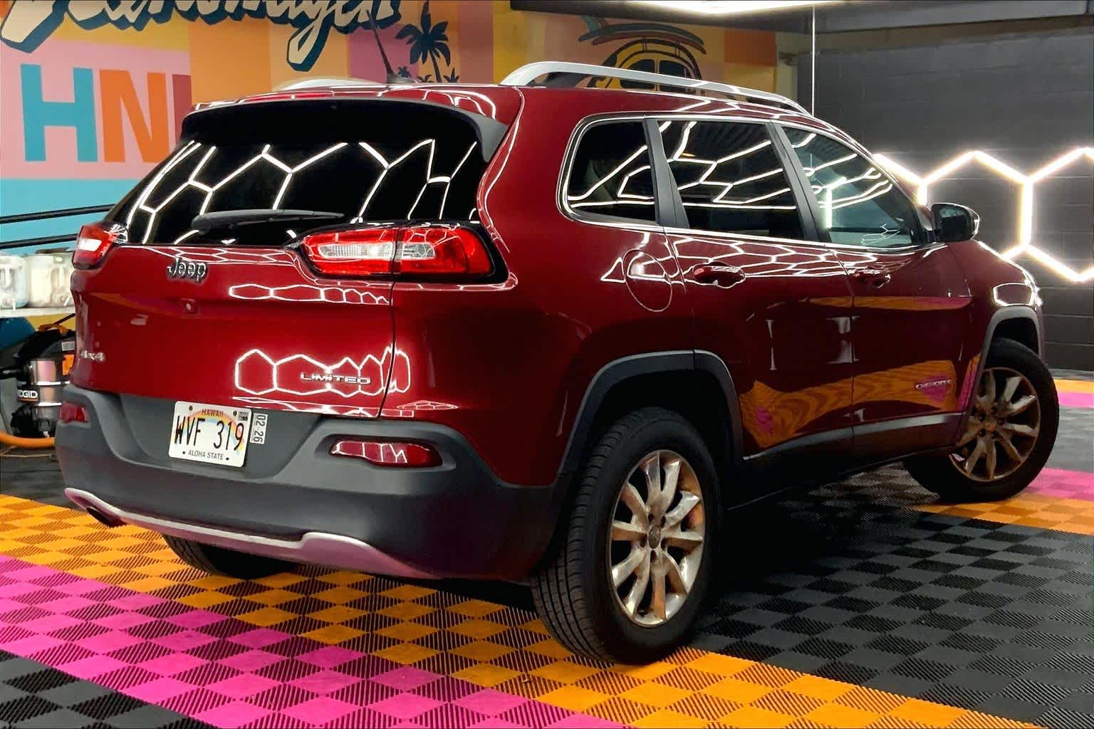 Thumbnail: 2015 Jeep Cherokee - 21