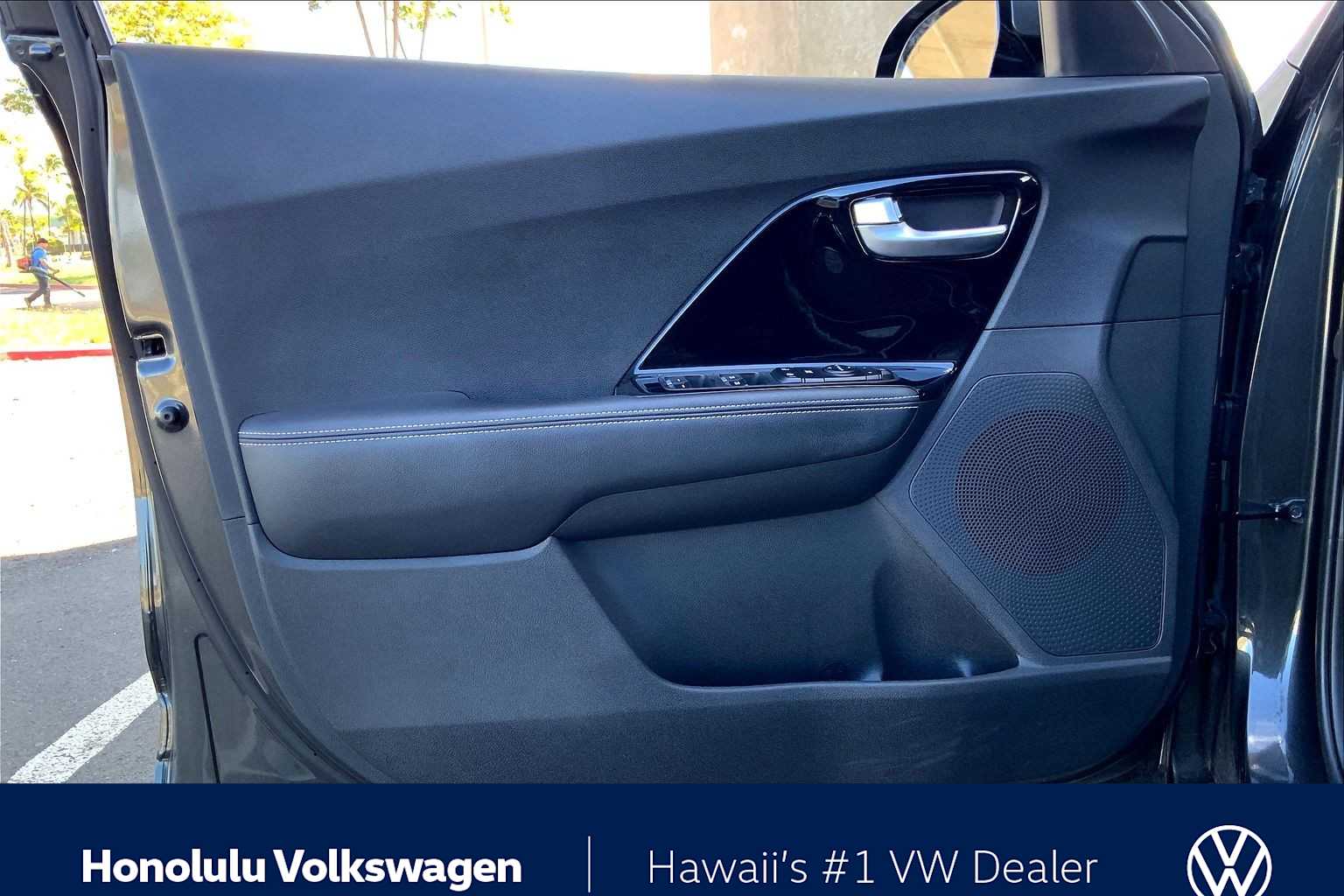 Thumbnail: 2022 Kia Niro - 26