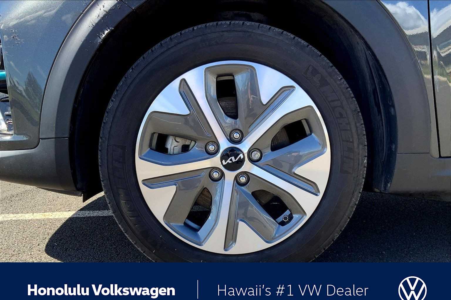 Thumbnail: 2022 Kia Niro - 8