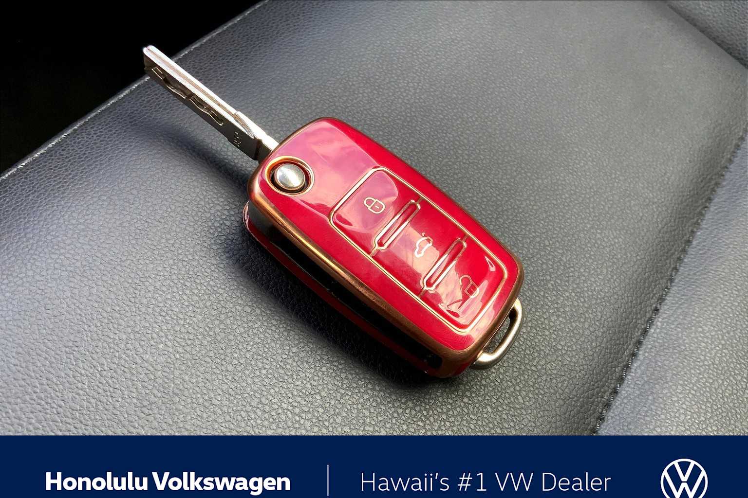 Thumbnail: 2017 Volkswagen Beetle - 17
