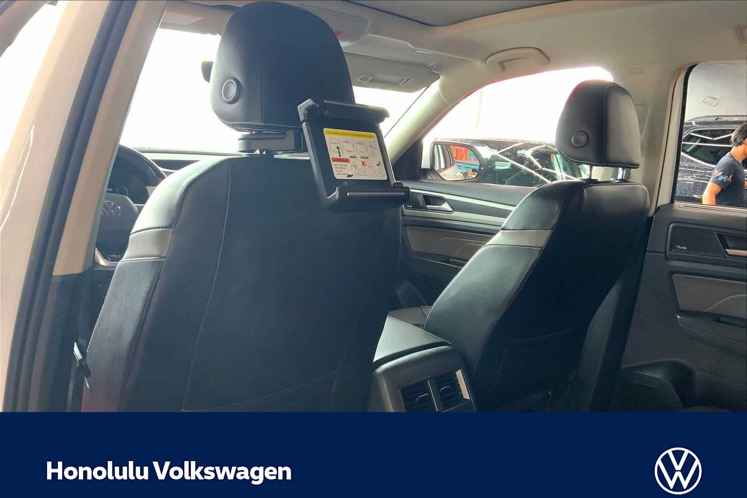 Thumbnail: 2022 Volkswagen Atlas - 12