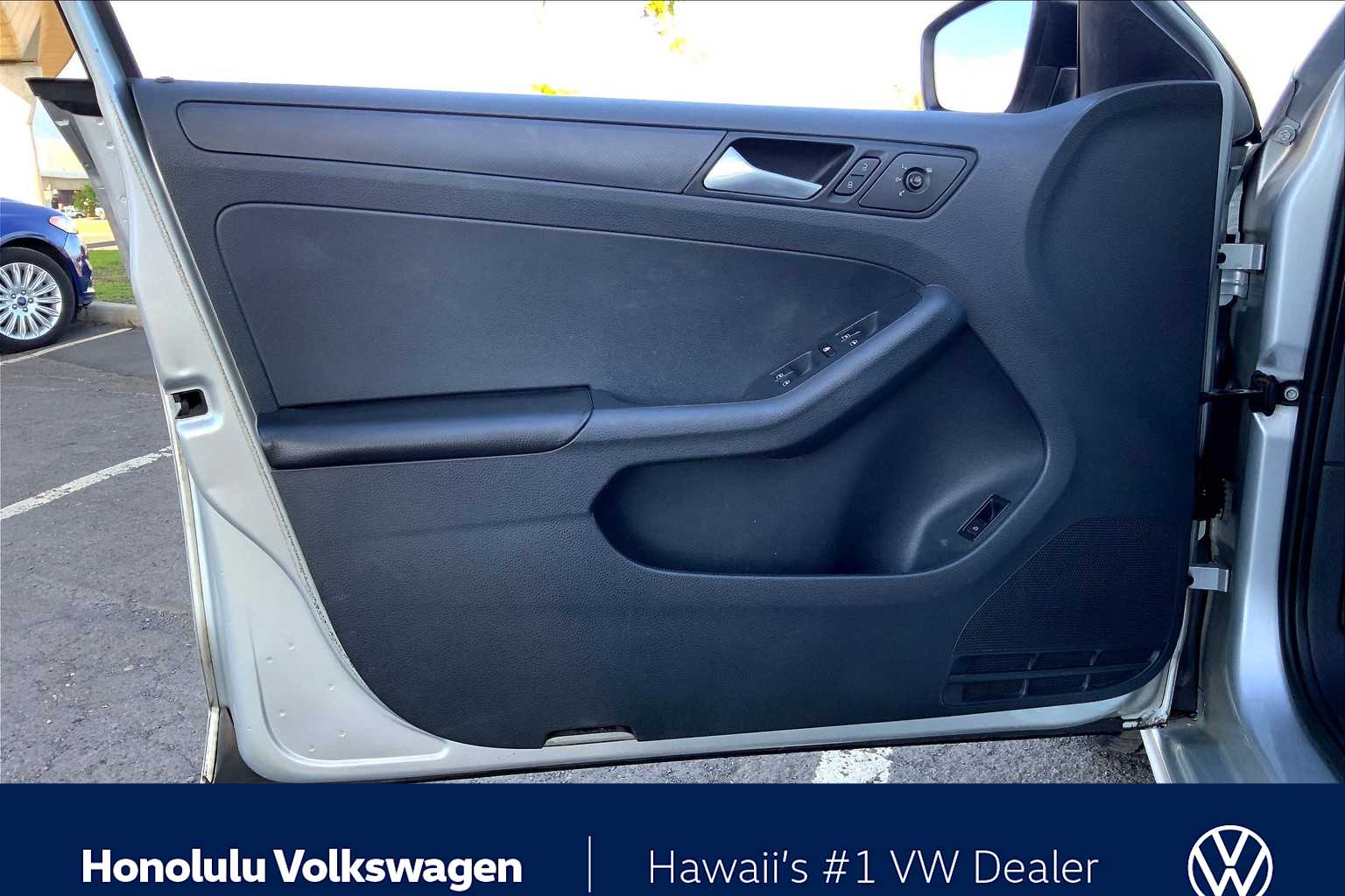 Thumbnail: 2013 Volkswagen Jetta - 26