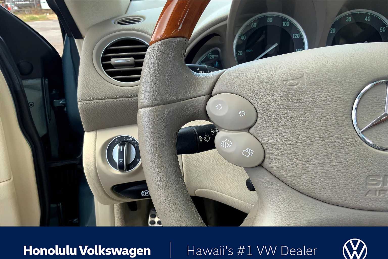 Thumbnail: 2006 Mercedes-Benz SL-Class - 24