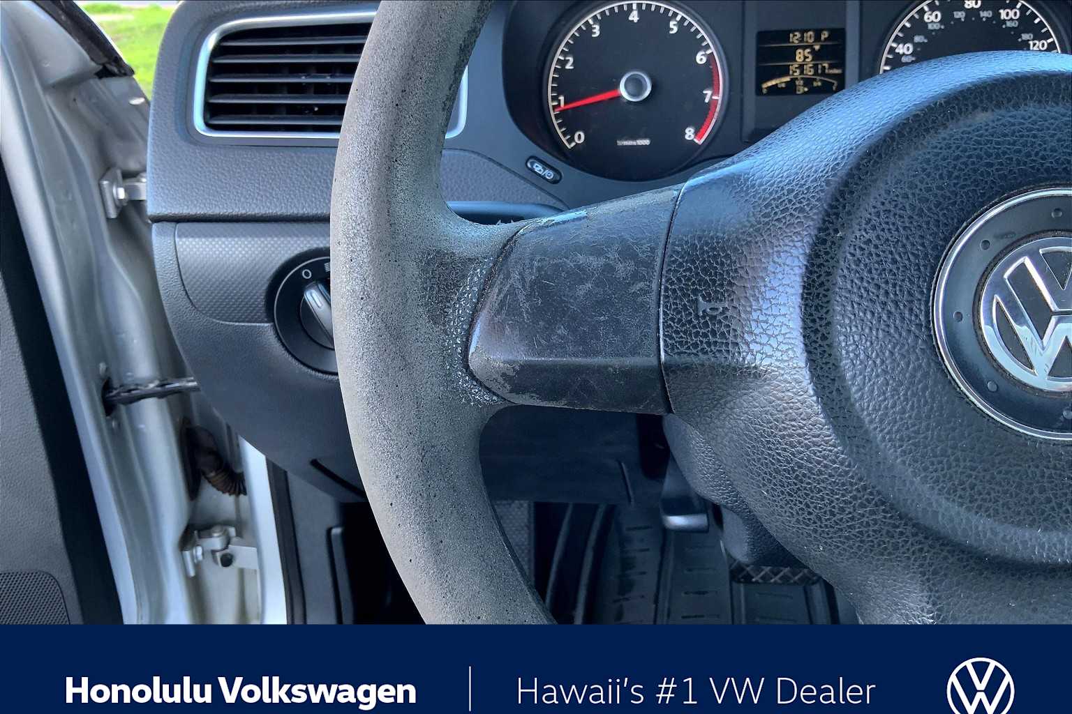 Thumbnail: 2013 Volkswagen Jetta - 23