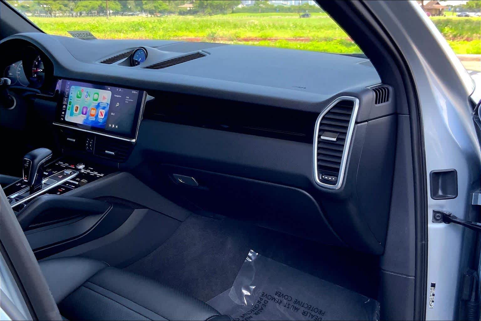 Thumbnail: 2020 Porsche Cayenne - 23