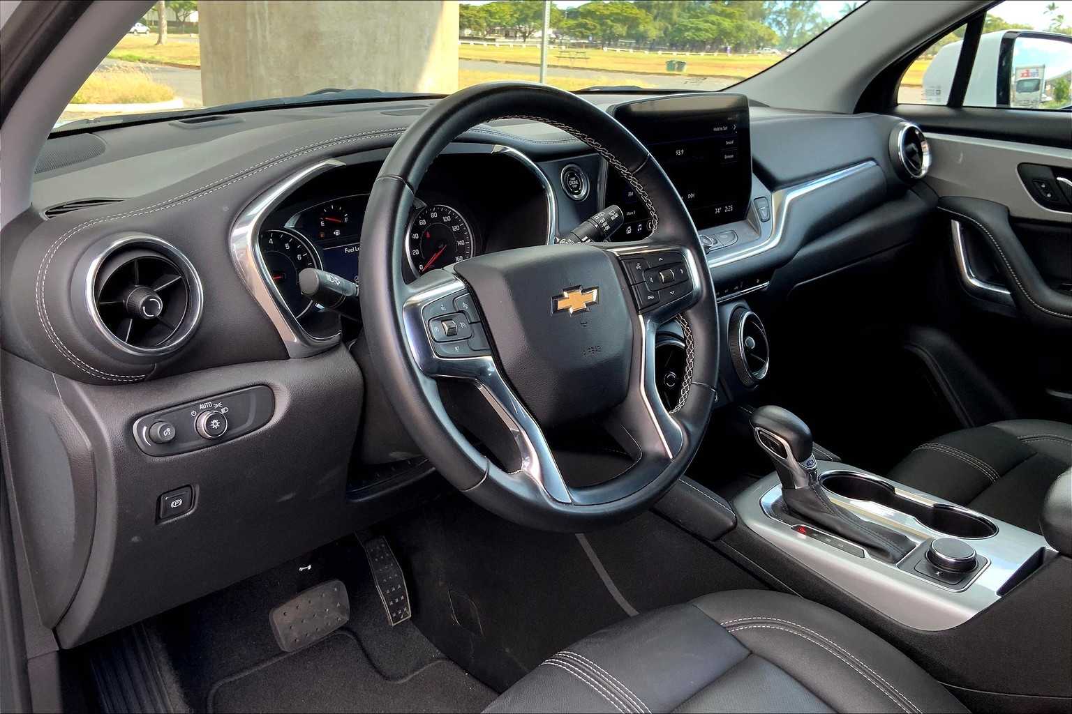 Used 2024 Chevrolet Blazer 3LT with VIN 3GNKBDRS3RS160109 for sale in Honolulu, HI