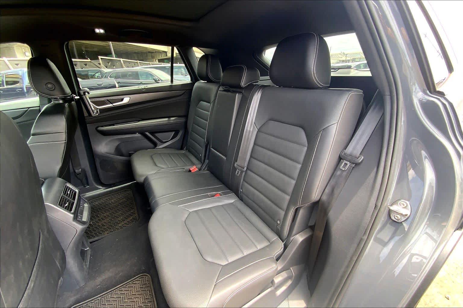 Thumbnail: 2024 Volkswagen Atlas - 29