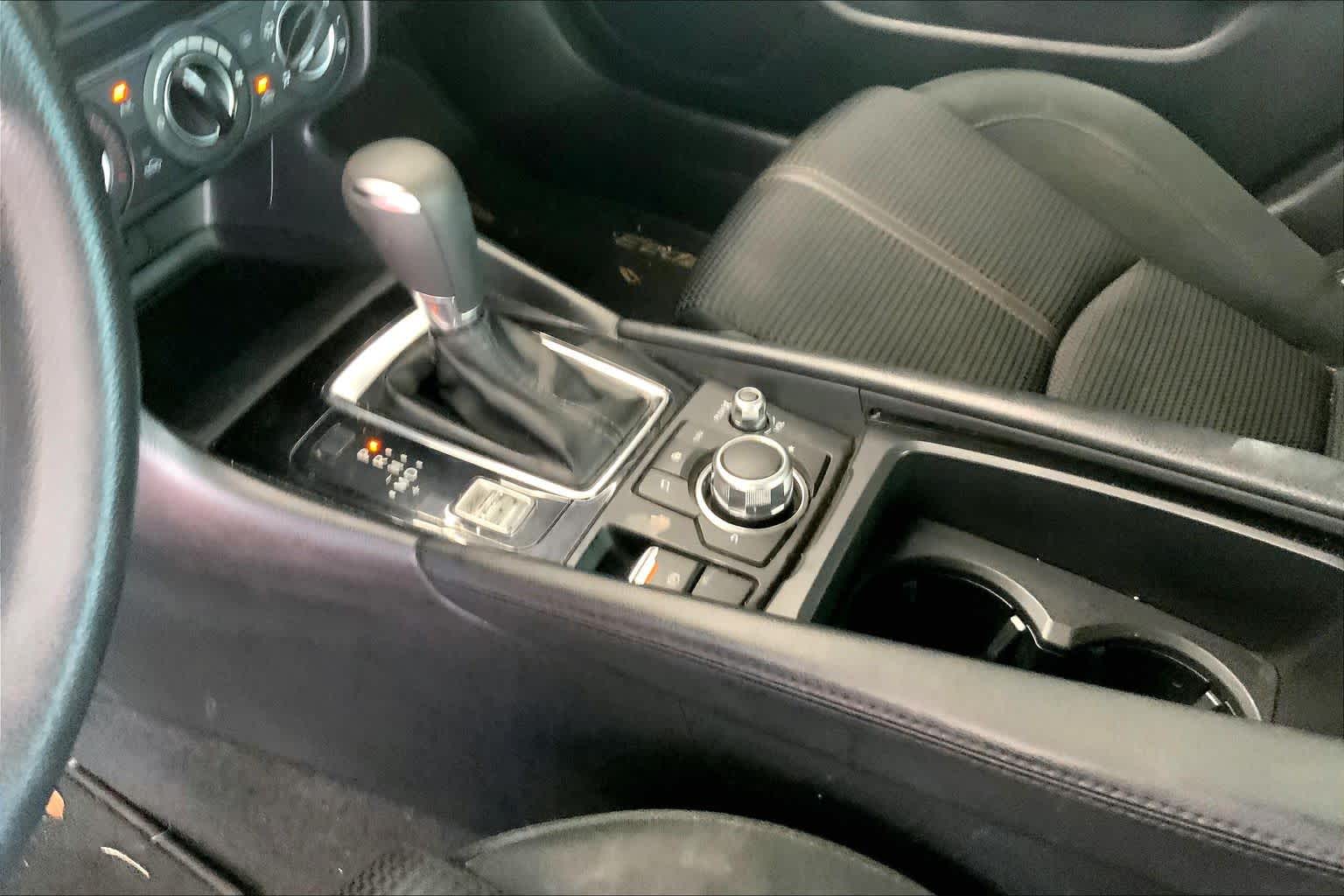 Thumbnail: 2017 Mazda Mazda3 - 15
