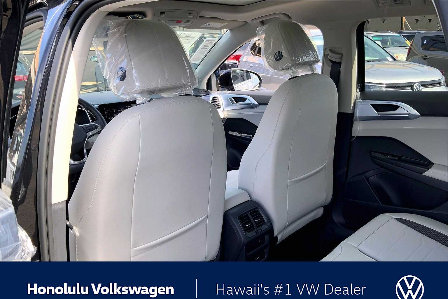 Thumbnail: 2025 Volkswagen Taos - 12