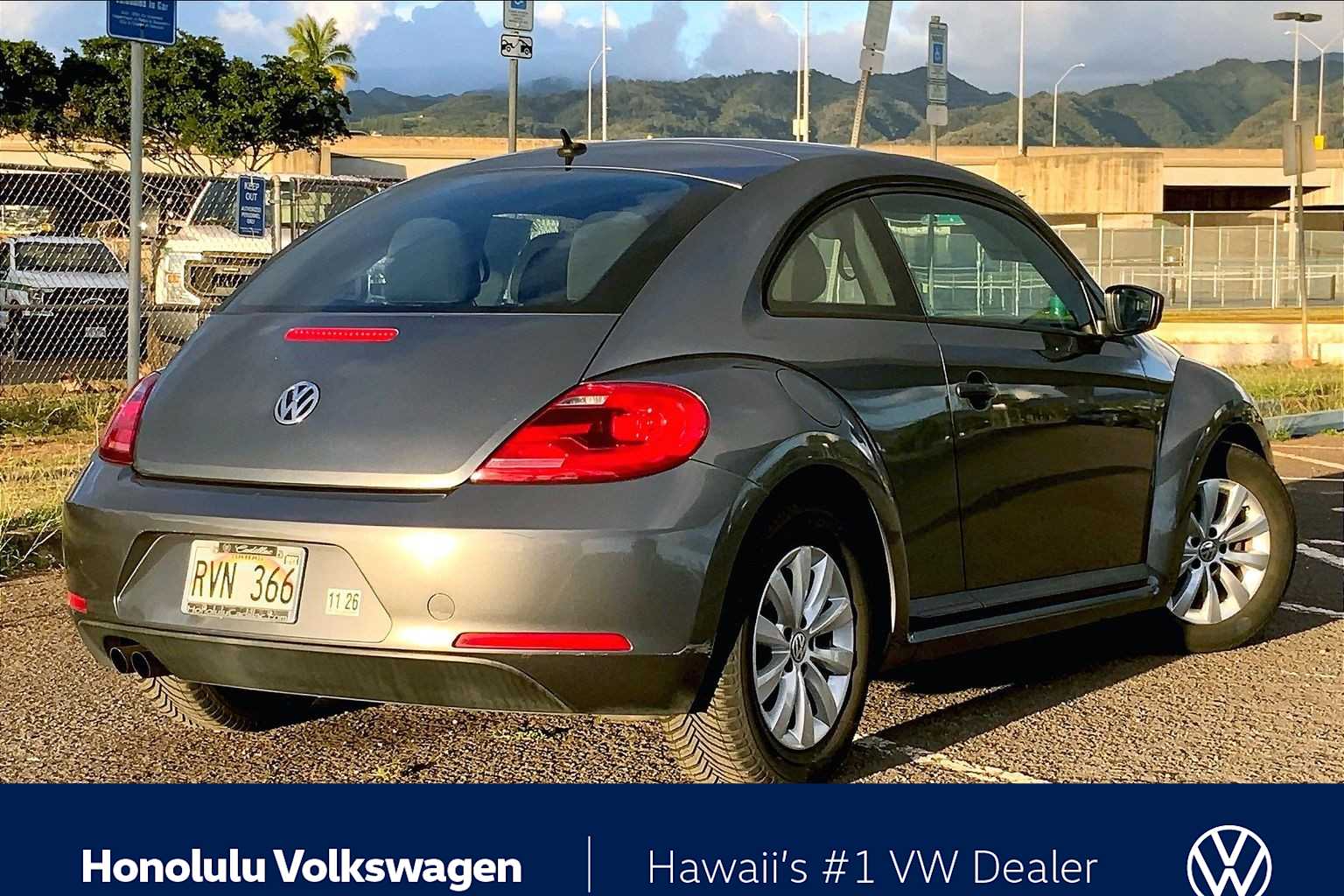Thumbnail: 2013 Volkswagen Beetle - 20