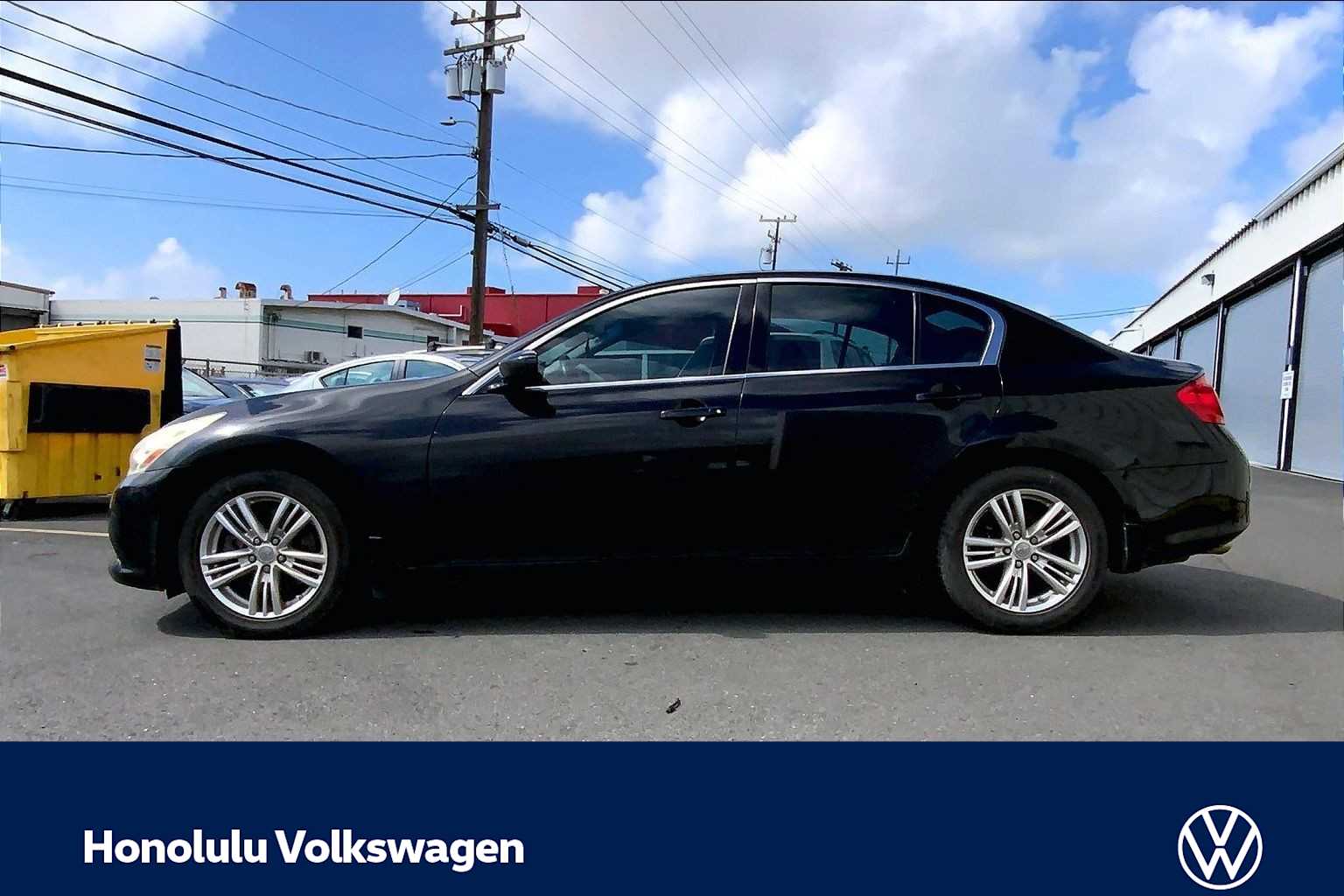 Thumbnail: 2010 INFINITI G37 - 3