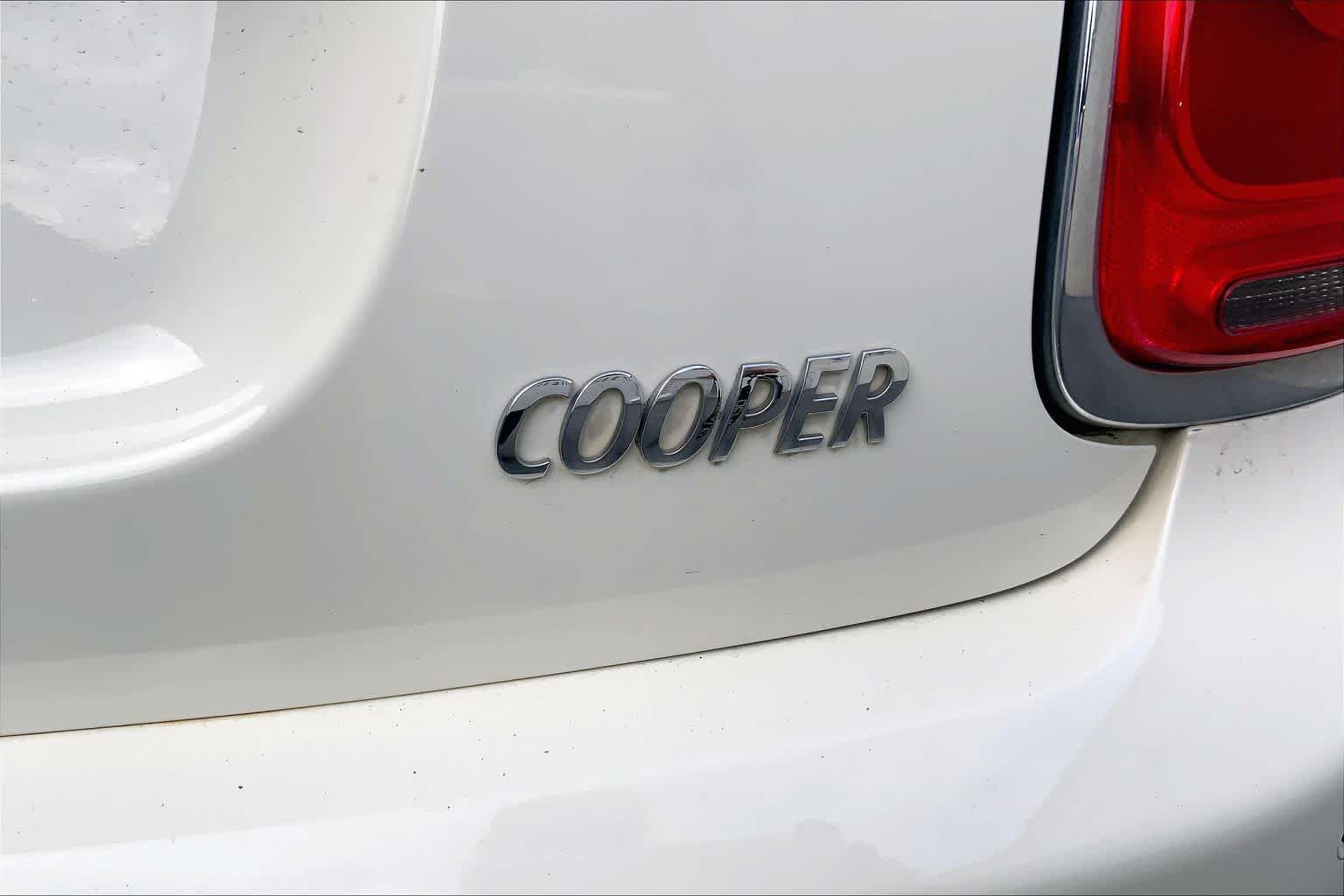 Thumbnail: 2017 MINI Cooper Hardtop - 7