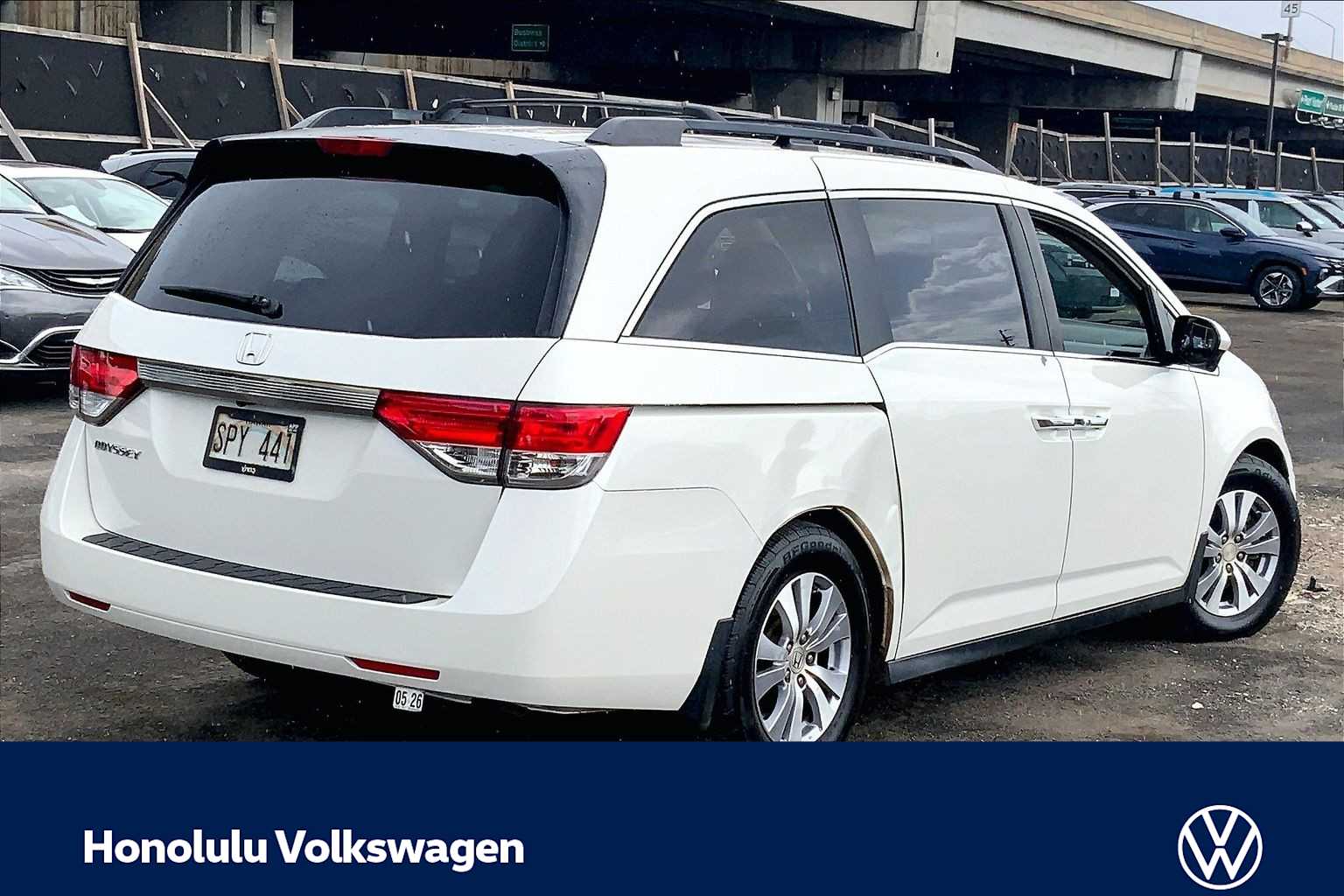 Thumbnail: 2015 Honda Odyssey - 21