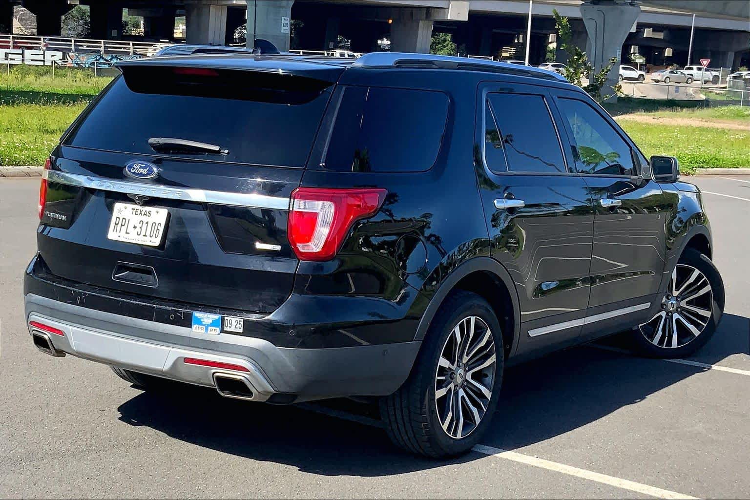 Thumbnail: 2016 Ford Explorer - 22