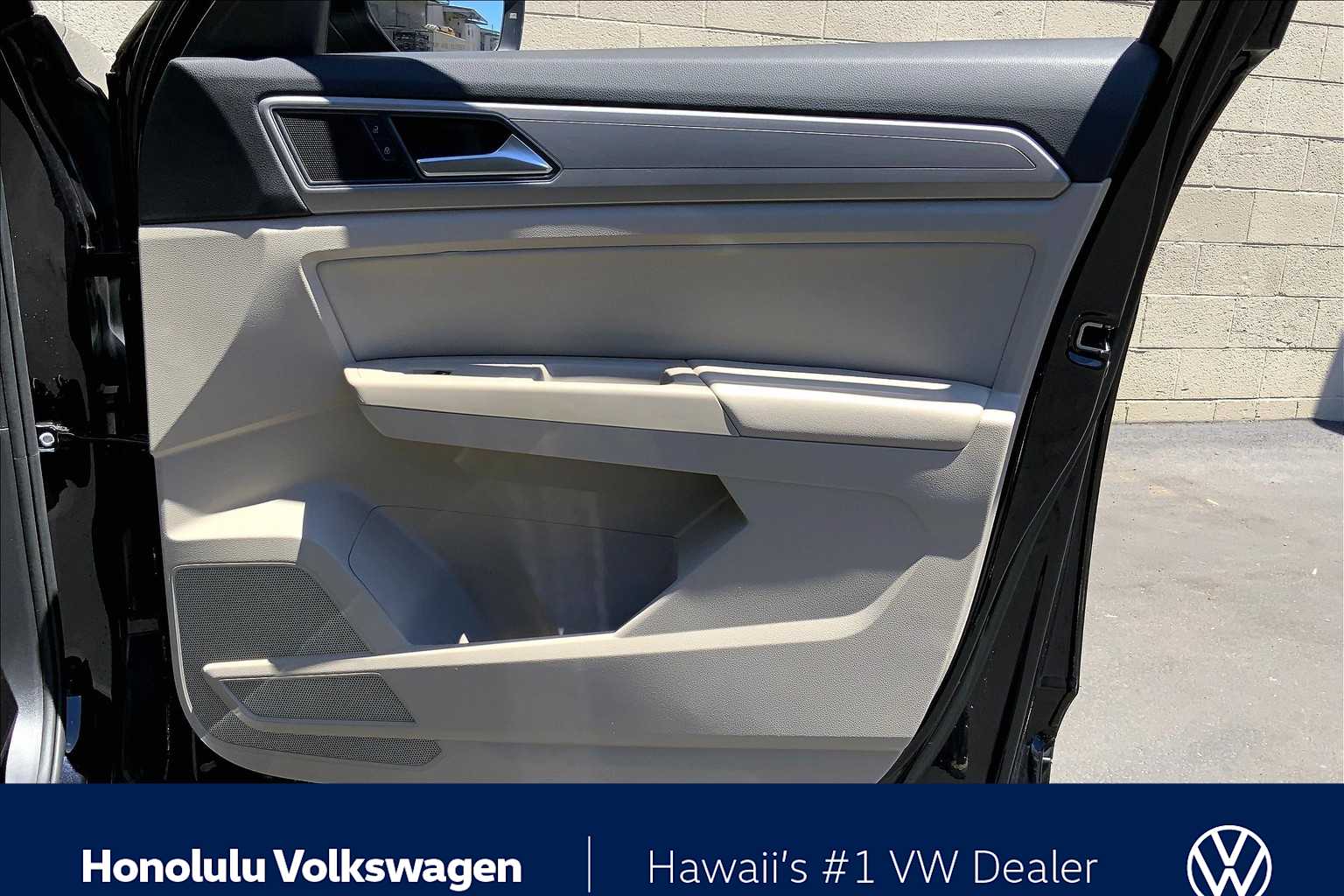 Thumbnail: 2019 Volkswagen Atlas - 28
