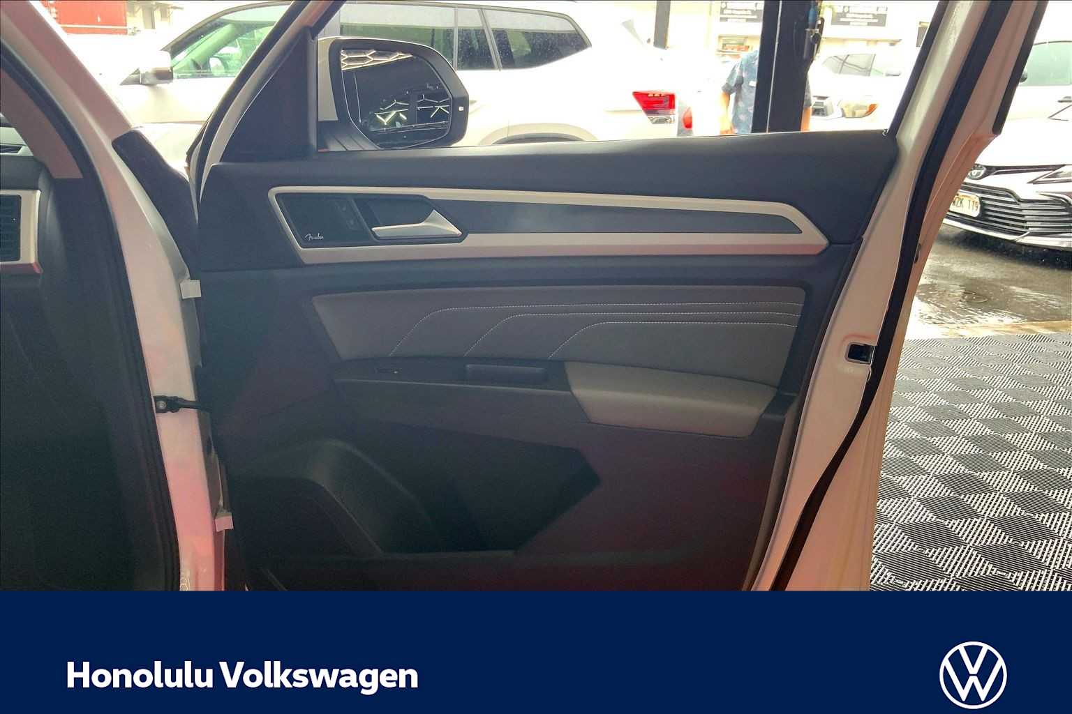 Thumbnail: 2022 Volkswagen Atlas - 28