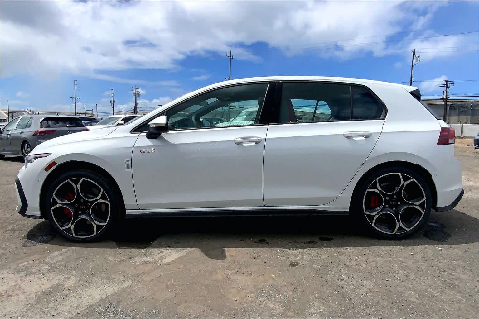 Thumbnail: 2026 Volkswagen Golf - 3