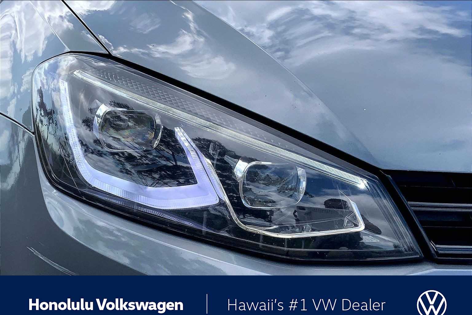 Thumbnail: 2015 Volkswagen Golf - 30