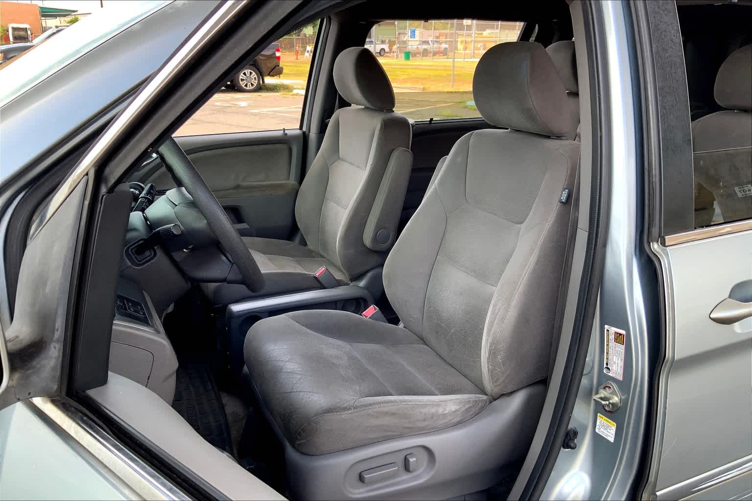 Thumbnail: 2010 Honda Odyssey - 10