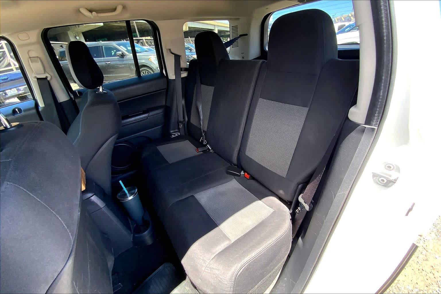 Thumbnail: 2012 Jeep Patriot - 29