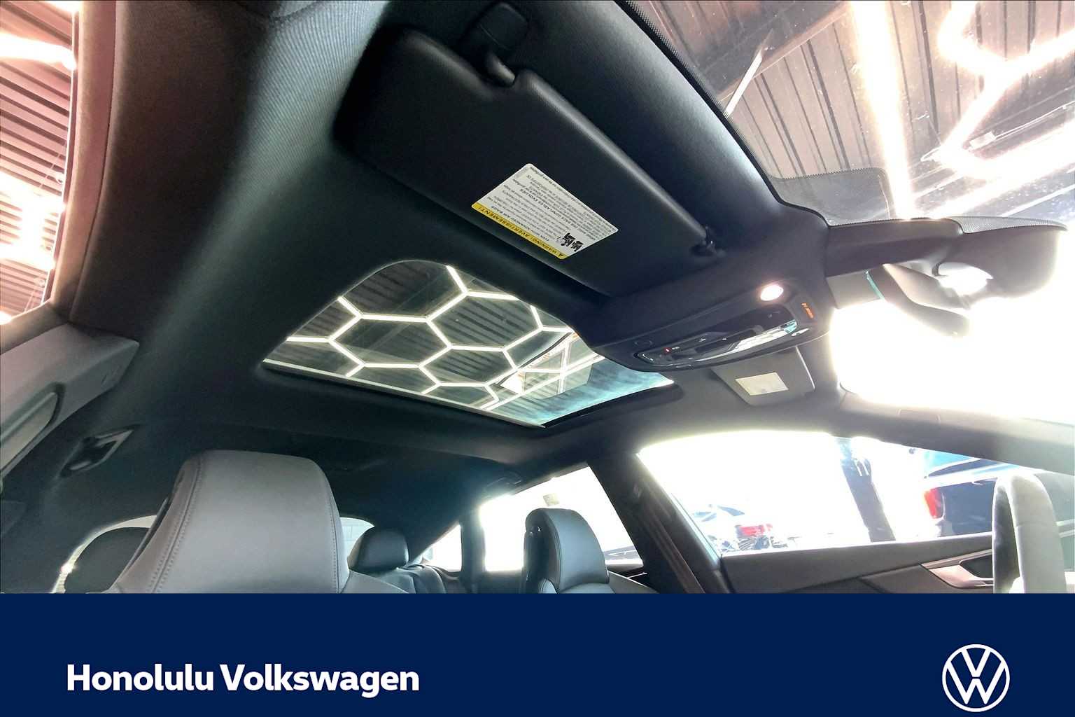 Thumbnail: 2024 Audi RS 5 - 30