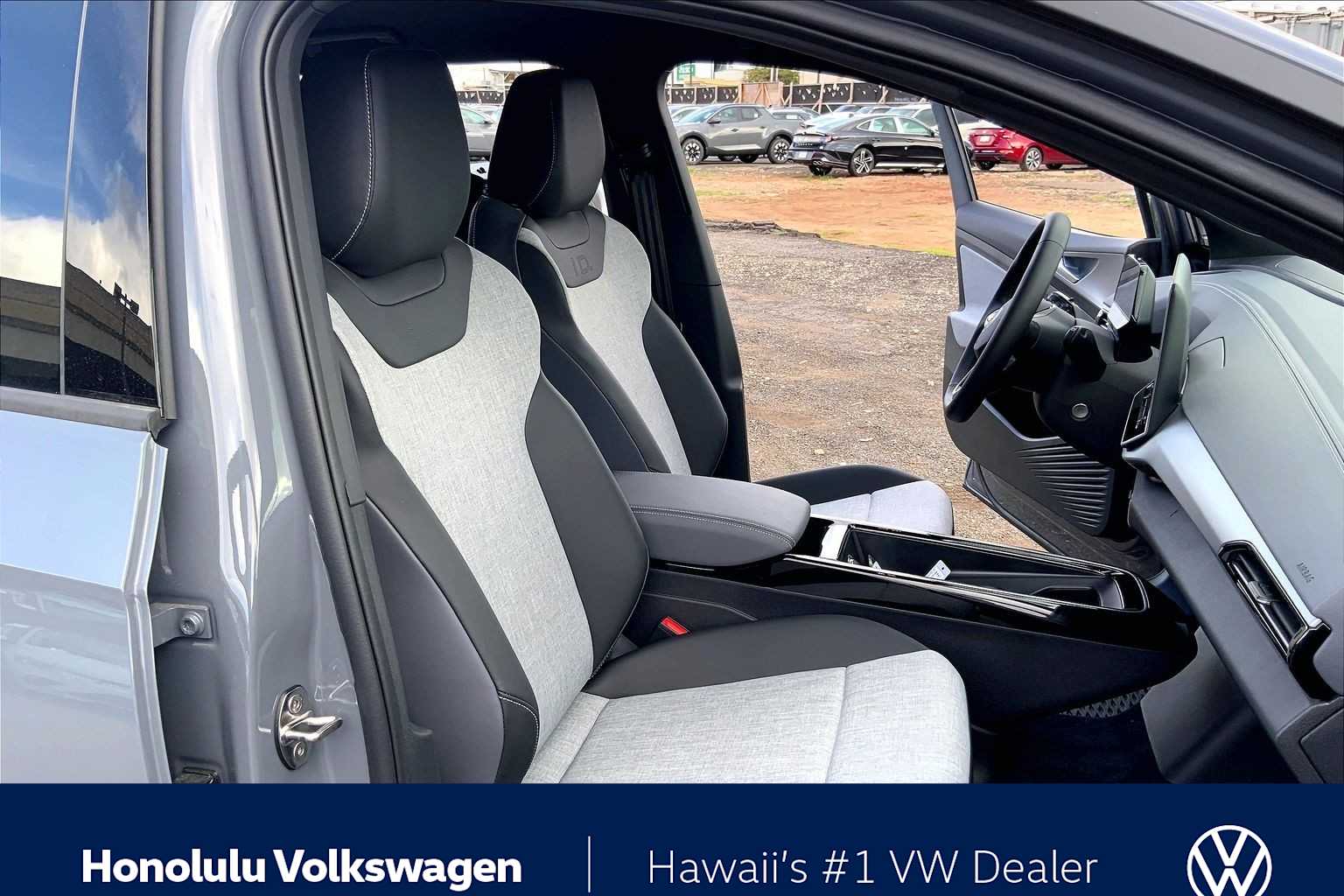 Thumbnail: 2025 Volkswagen ID.4 - 14