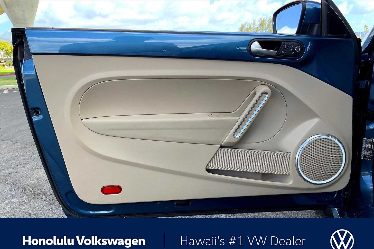 Thumbnail: 2019 Volkswagen Beetle - 25