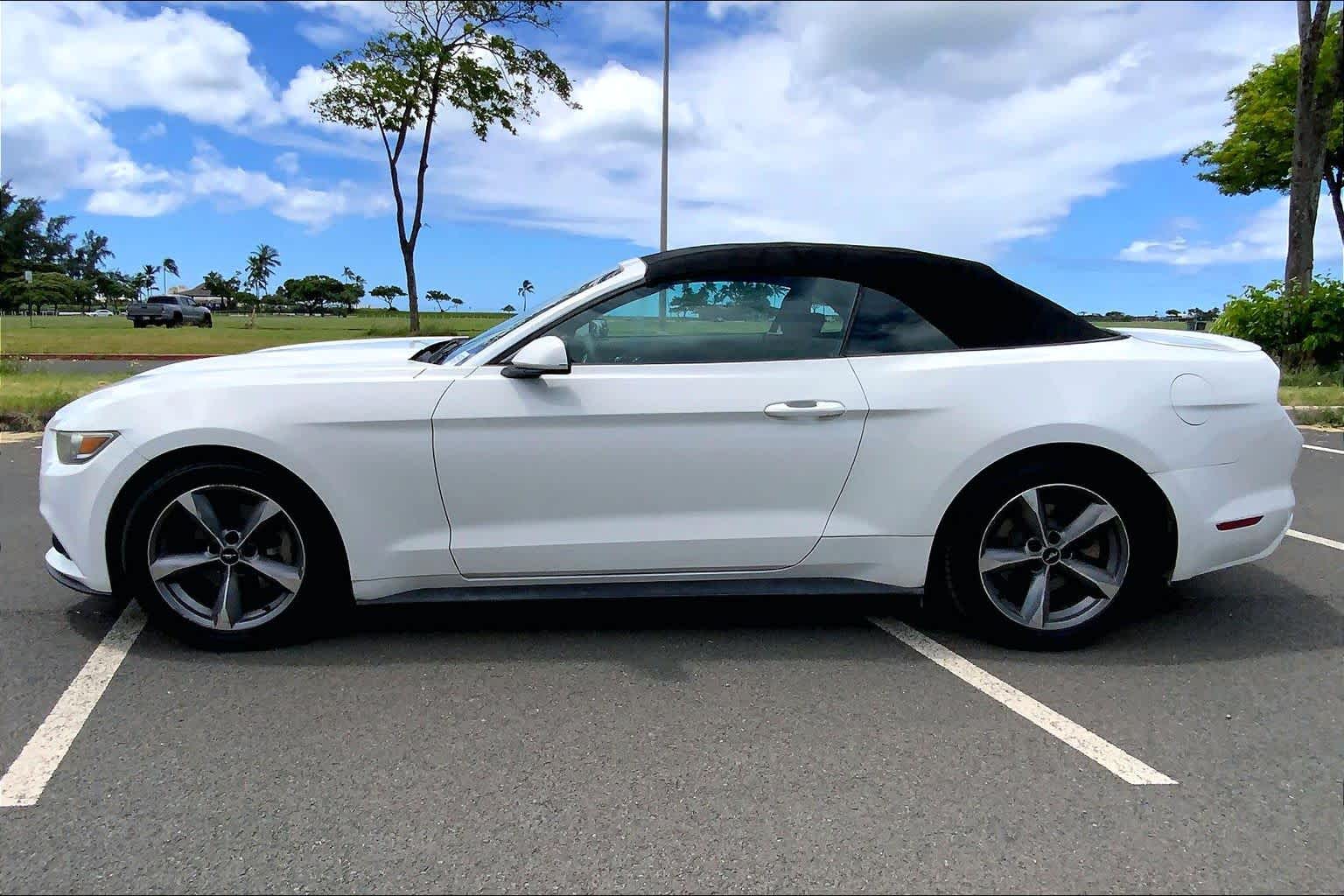 Thumbnail: 2015 Ford Mustang - 3